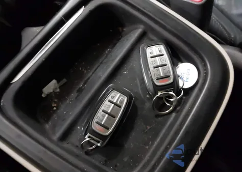 2017 Chrysler Pacifica Touring-L из США, поврежденный, VIN 2C4RC1BG2HR593487